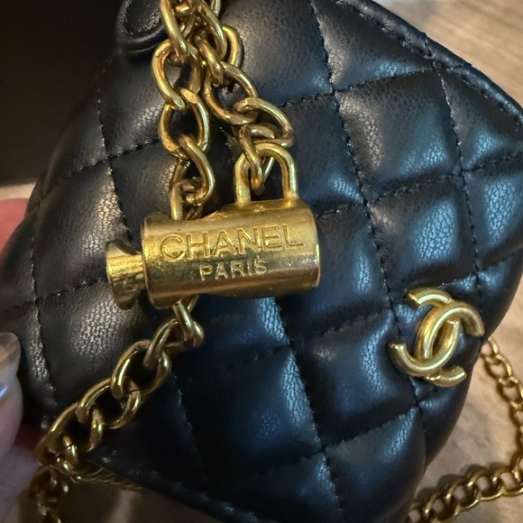 GWP- Chanel Black and White Quilted Mini Bag with Travel Mug - Picture 4 of 5